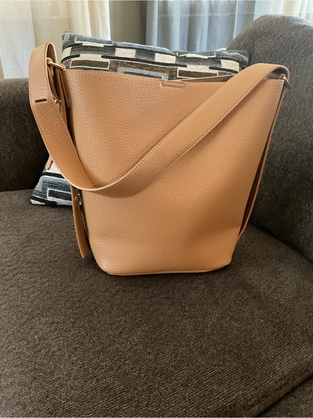 Rachel Zoe Faux Leather Hobo Bucket Bag - Camel (NWOT)